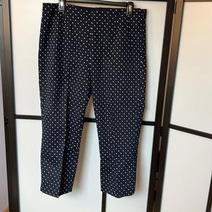 Chaps Navy Capris. 14. NWT